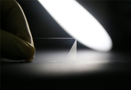 中国科学家制备出大规模光量子计算芯片